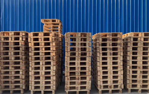 松溪木托盘摆放技巧